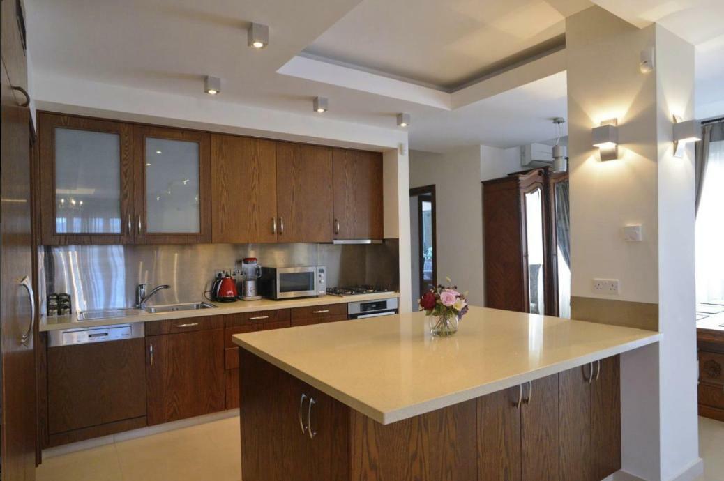 Huge Penthouse With Private Pool Apartment Paphos Exterior photo